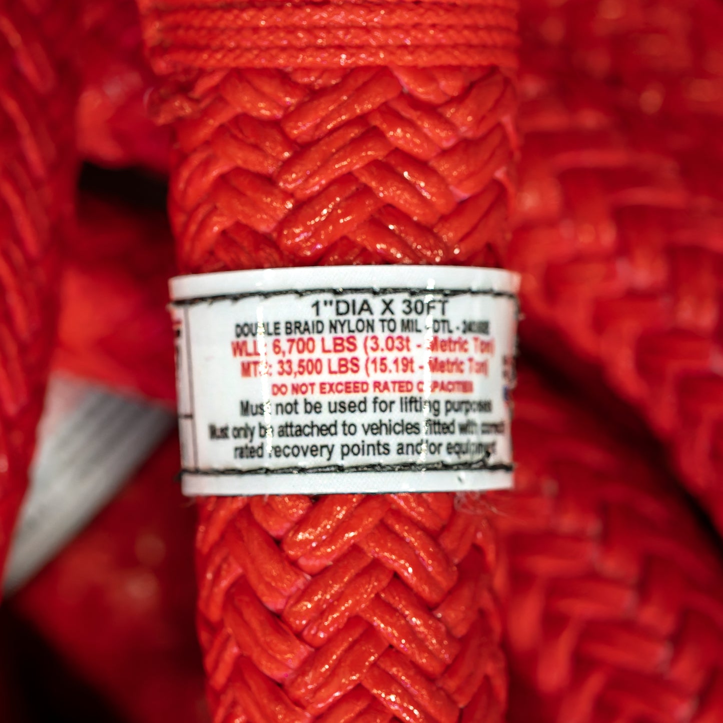 Factor 55 1" x 30' long 100% double braided nylon recovery rope designed for Full-Size Trucks and SUVs. Up to 30% kinetic energy storing stretch. Polymer coating for extreme durability