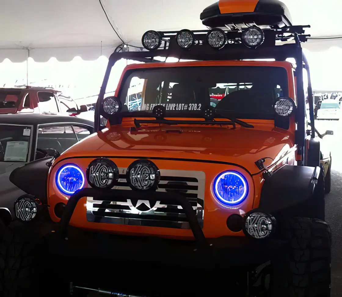 Oracle Lighting The halo kit uses an advanced LED chip which provides bright light output yet consumes less power. The kit mounts easily to your headlight housing with the provided 3M adhesive backing. by Oracle Lighting