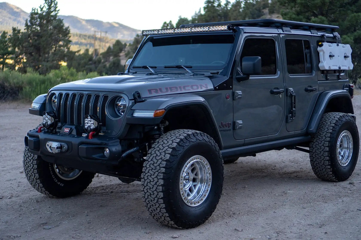 Baja Designs LP4 Pro Bumper Kit - '20-26 Gladiator / '18-26 Wrangler JL; w/ OE Steel Bumper (Driving/Combo; Clear; Upfitter Wiring) by Baja Designs