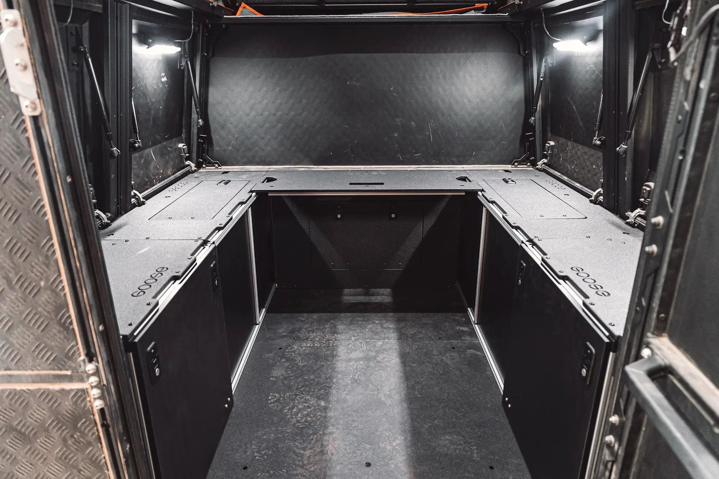 Alu-Cab Alu-Cabin Canopy Camper - Chevrolet Silverado 1500 / GMC Sierra 1500 2019-Present 4th Gen. - Bed Plate System by Goose Gear