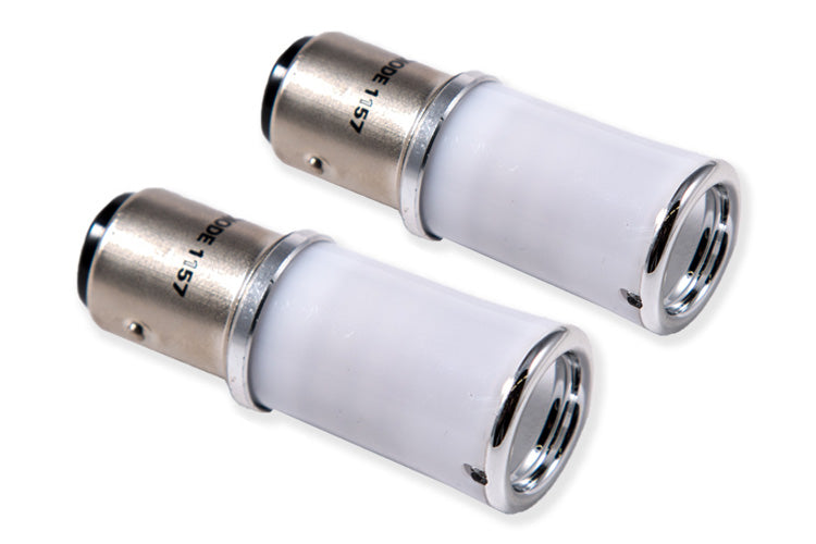 Diode Dynamics Add a modern appearance to your vehicle with the 1157 HP48 tail light/rear turn signal bulb. Populated with 48 Epistar 3014 LED chips the HP48 upgrades the factory yellowish incandescent bulb to a modern LED appearance.