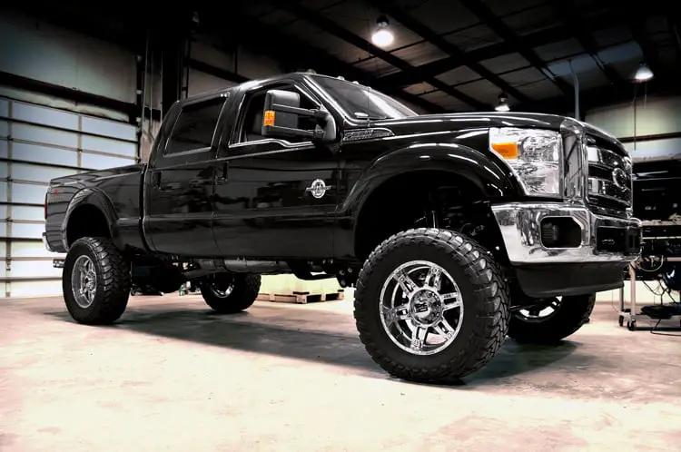 Rough Country 6 Inch Lift Kit | Diesel | OVLD | M1 | Ford F-250 Super Duty 4WD (2011-2014) by Rough Country