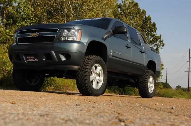 Rough Country 7.5 Inch Lift Kit | Chevy Avalanche 2WD/4WD (2007-2013) by Rough Country