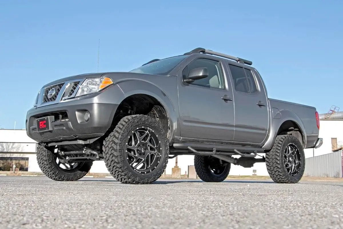 Rough Country 6 Inch Lift Kit | N3 Struts | Nissan Frontier 2WD/4WD (2005-2021) by Rough Country