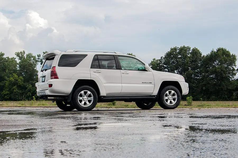Rough Country 2 Inch Lift Kit | Toyota 4Runner 4WD (2003-2009) by Rough Country