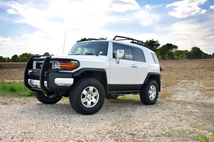 Rough Country 3 Inch Lift Kit | Red Spacers | Toyota 4Runner (03-09)/FJ Cruiser (07-14) by Rough Country
