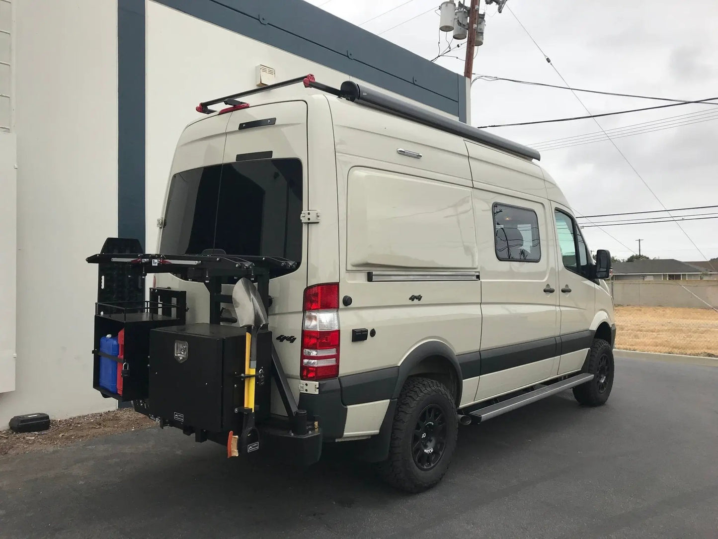 Winnebago Revel 2017-2020 - Rear Plate System by Goose Gear
