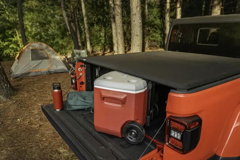 Rugged Ridge RUG Tonneau Covers by Rugged Ridge
