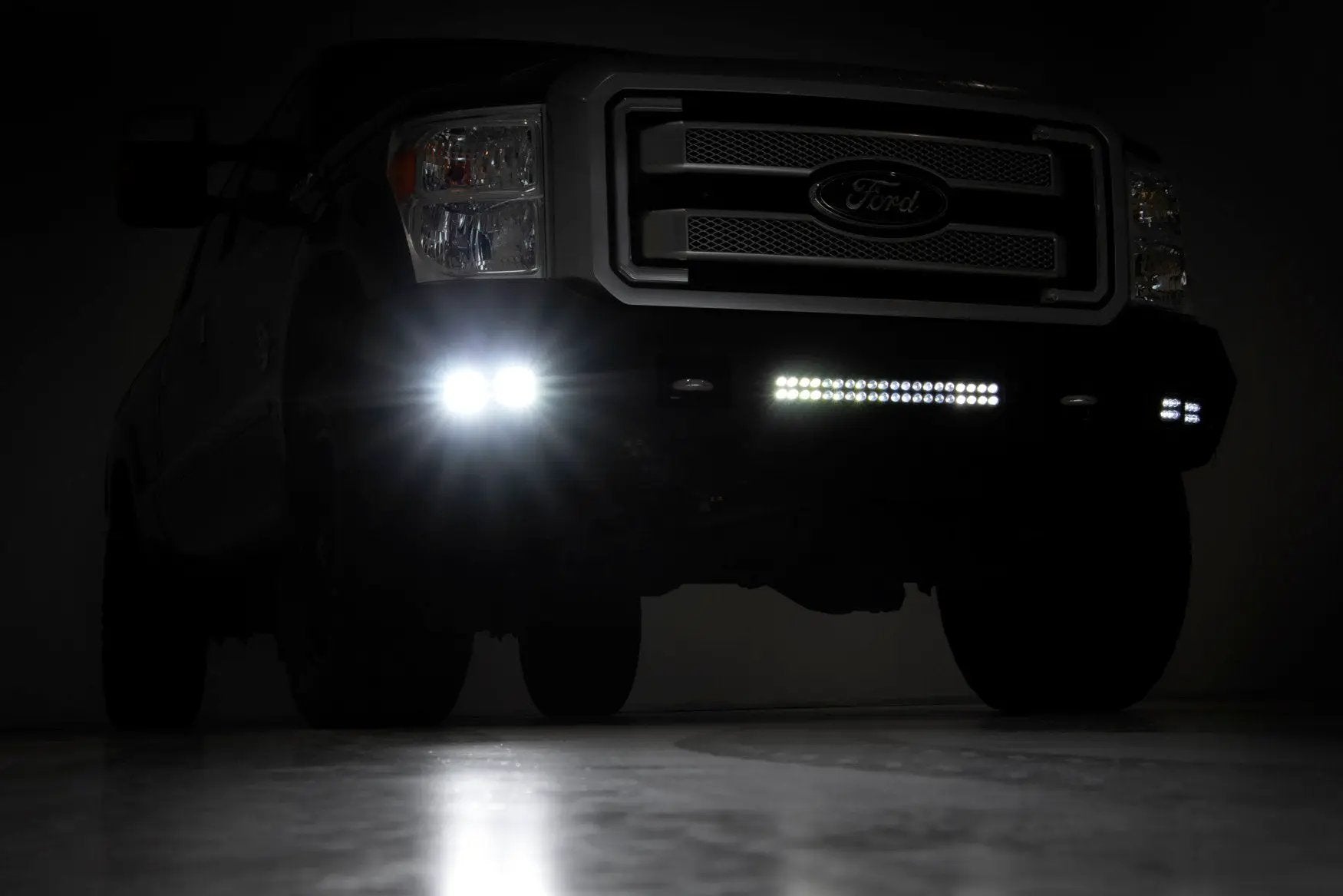 Rough Country Front Bumper | Ford F-250/F-350 Super Duty 2WD/4WD (2011-2016) by Rough Country