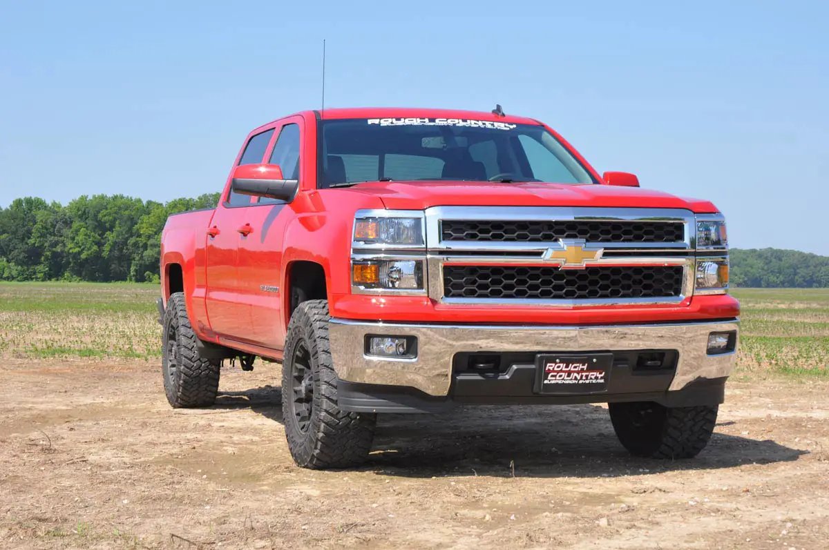 Rough Country 2.5 Inch Lift Kit | Alu/Cast Steel | N3 Strut | Chevy/GMC 1500 (07-18) by Rough Country