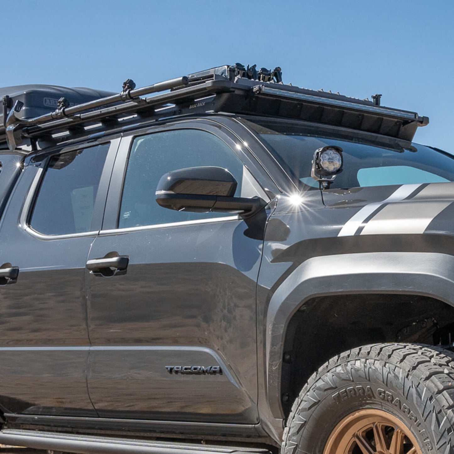 ARB BASE Rack Mount Kit and Deflector