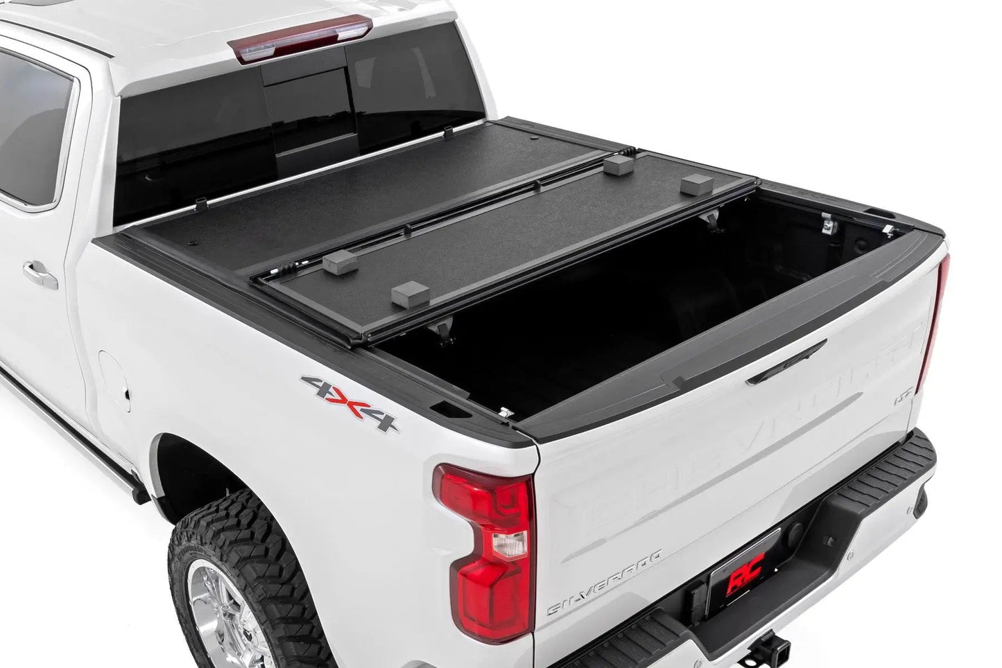 Rough Country Hard Low Profile Bed Cover | 6'7" Bed | Chevy/GMC Sierra 1500 (19-26)/Silverado 1500 (19-26) by Rough Country