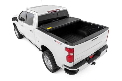 Rough Country Hard Low Profile Bed Cover | 5'9" Bed | Rail Caps | Chevy/GMC 1500/2500HD/3500HD (14-19 & Classic) by Rough Country