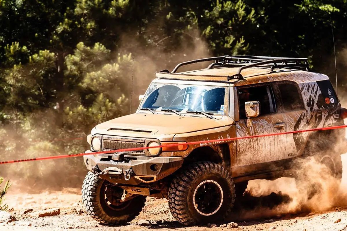 Rough Country 6 Inch Lift Kit | Toyota FJ Cruiser 2WD/4WD (2007-2009) by Rough Country