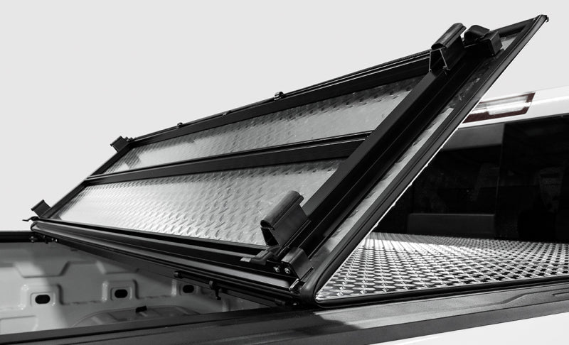 Access ACC LOMAX Tri-Fold Cover by Access