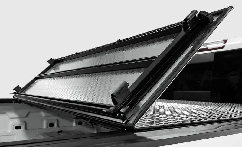 Access ACC LOMAX Tri-Fold Cover by Access