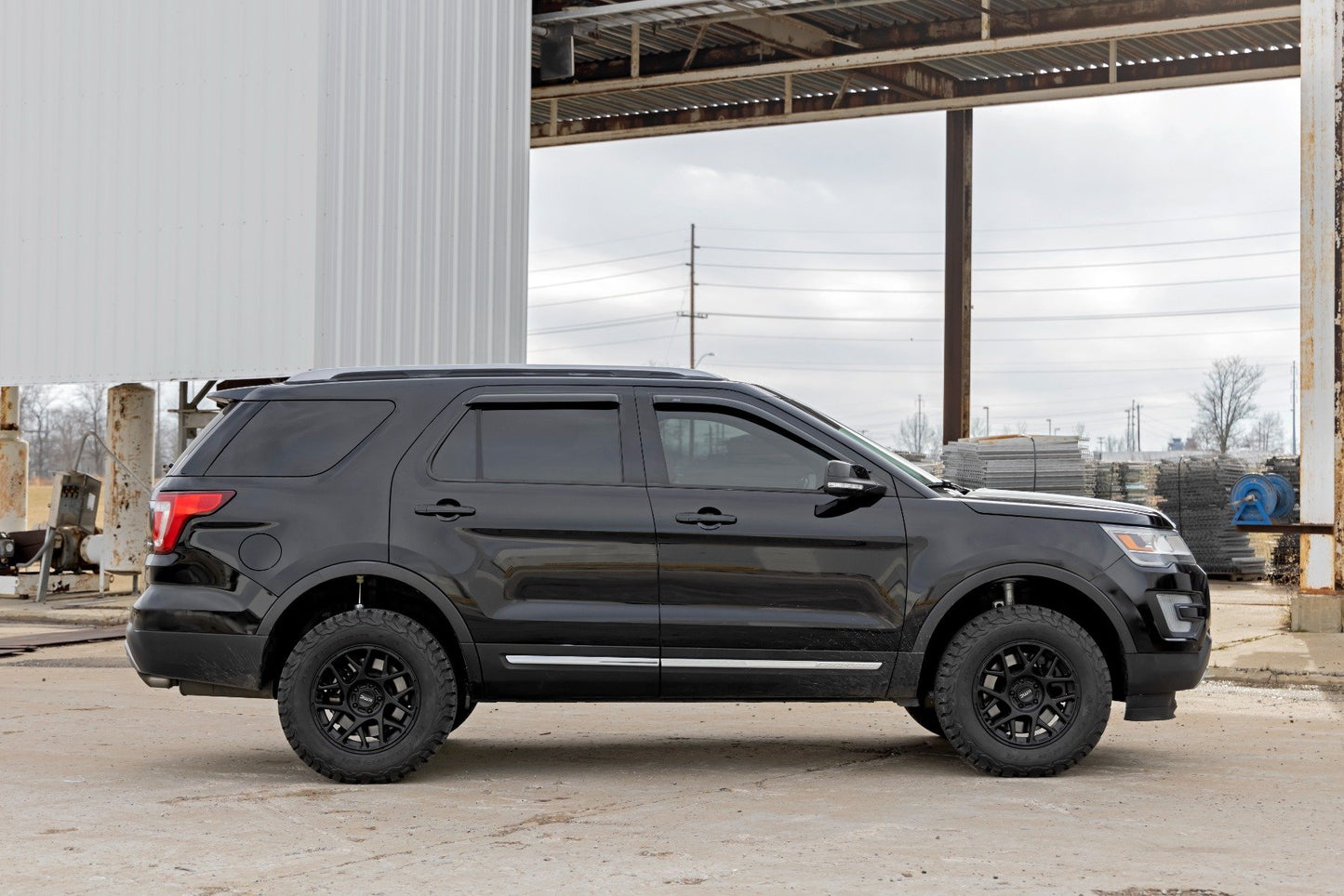 Kit de Amortiguadores de Elevación de 2 Pulgadas | Ford Explorer 4WD (2011-2019)