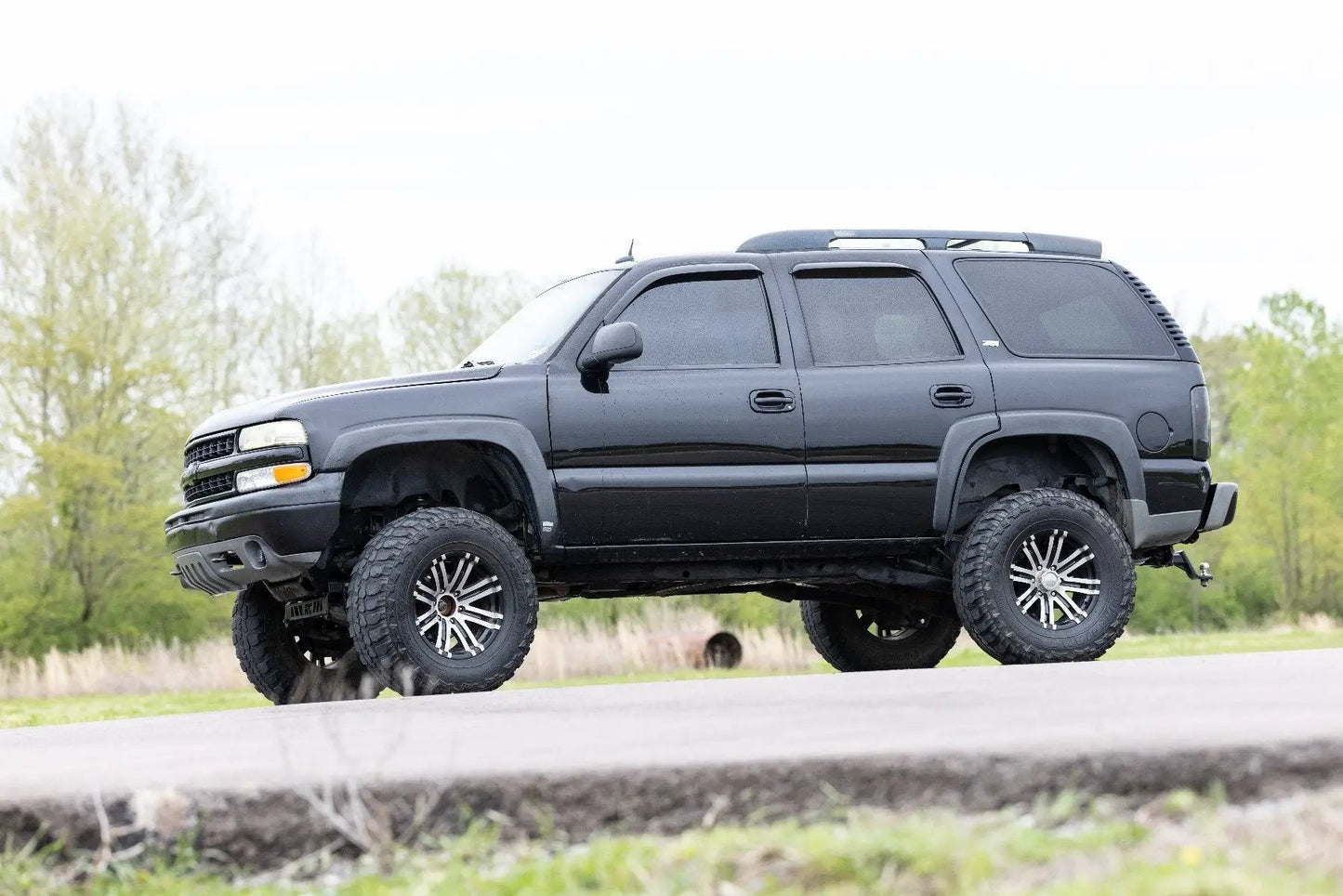 Rough Country 6 Inch Lift Kit | V2 | NTD | Chevy/GMC Tahoe/Yukon 2WD/4WD (2000-2006) by Rough Country