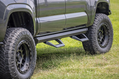 Estribo de aluminio ajustable SRX2 | Doble Cabina | Toyota Tacoma 2WD/4WD (2005-2023)