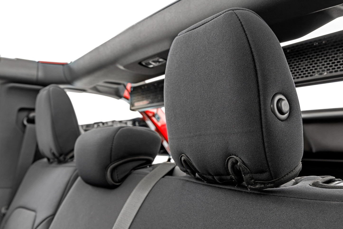 Fundas de asiento | Asientos individuales delanteros | Con reposabrazos trasero abatible | Delanteros y traseros | 4 puertas | Ford Bronco (21-25)