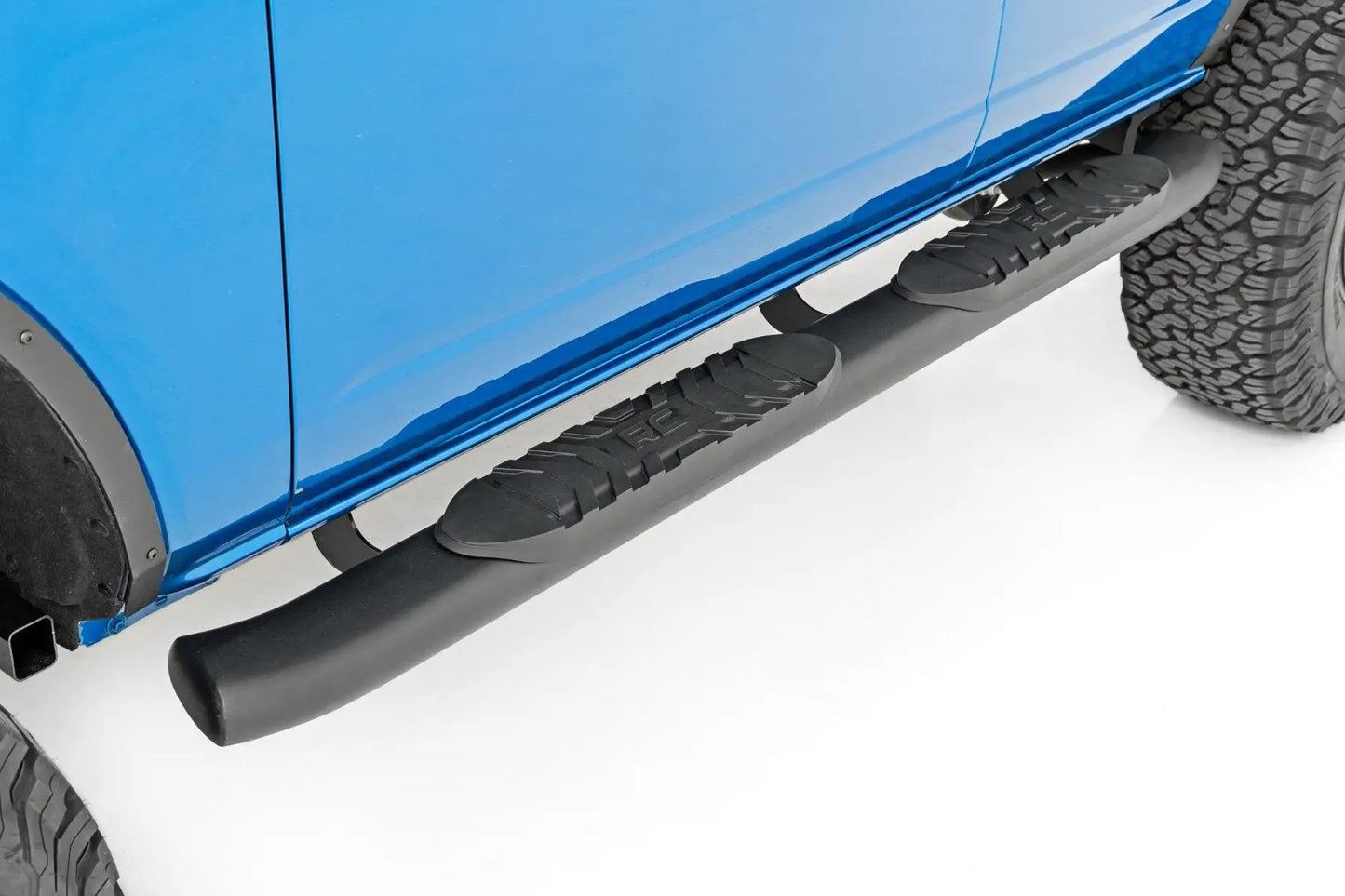 Rough Country Oval Nerf Step | 4-Door | Black | Ford Bronco 4WD (2021-2025) by Rough Country