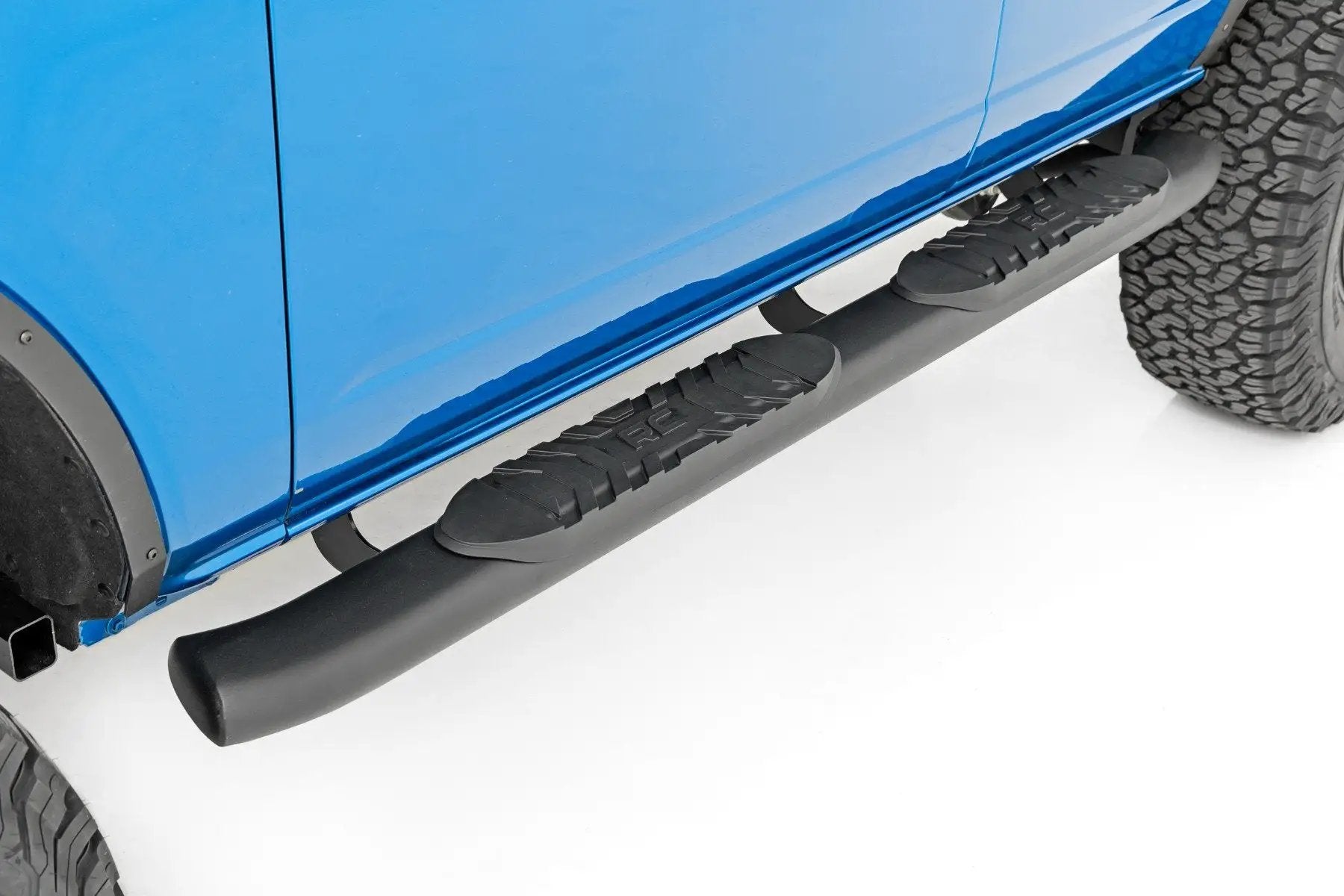 Rough Country Oval Nerf Step | 4-Door | Black | Ford Bronco 4WD (2021-2025) by Rough Country
