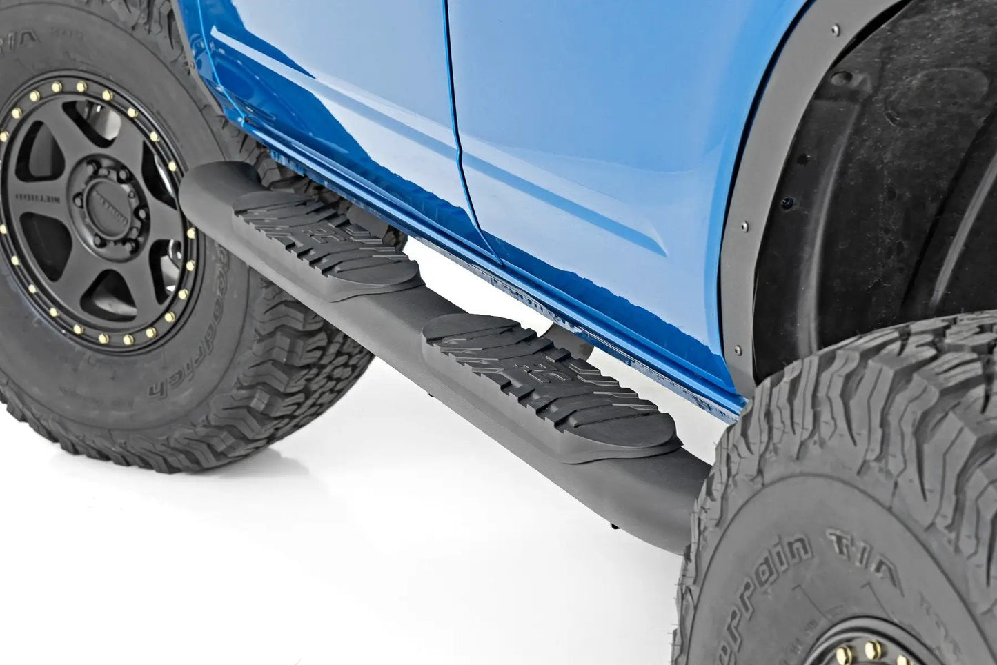 Rough Country Oval Nerf Step | 4-Door | Black | Ford Bronco 4WD (2021-2025) by Rough Country