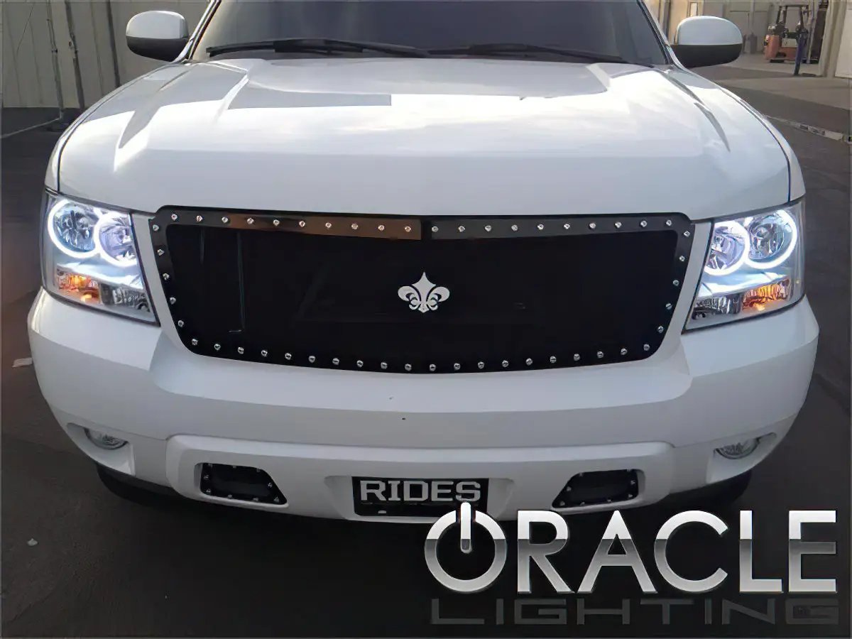 Oracle Lighting This kit is 12V powered so can be connected to a switch, controller, or directly to the parking lights. The ColorSHIFT(tm) controller can be easily paired and is sold separately. by Oracle Lighting