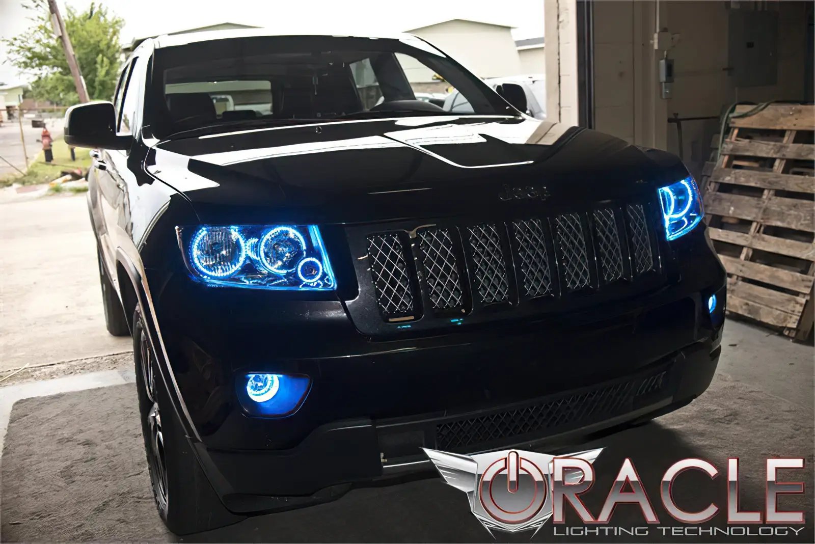 Oracle Lighting This kit is 12V powered so can be connected to a switch, controller, or directly to the parking lights. The ColorSHIFT(tm) controller can be easily paired and is sold separately. by Oracle Lighting