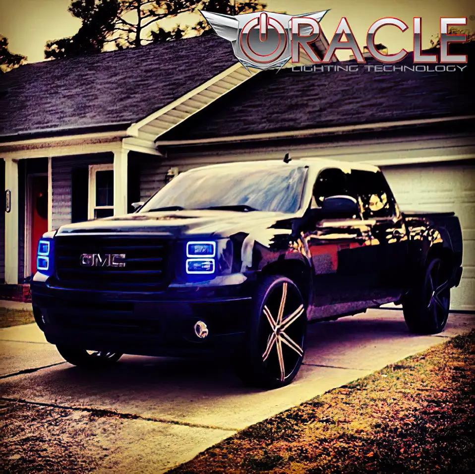 Oracle Lighting The kit includes a ColorSHIFT(tm) 2.0 controller. The halo kit uses an advanced LED chip which provides bright light output yet consumes less power. The kit mounts easily to your headlight housing with the provided 3M adhesive backing. by Oracle Lighting