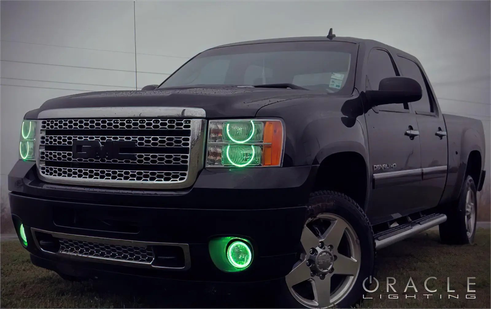 Oracle Lighting This kit is 12V powered so can be connected to a switch, controller, or directly to the parking lights. The ColorSHIFT(tm) controller can be easily paired and is sold separately. by Oracle Lighting