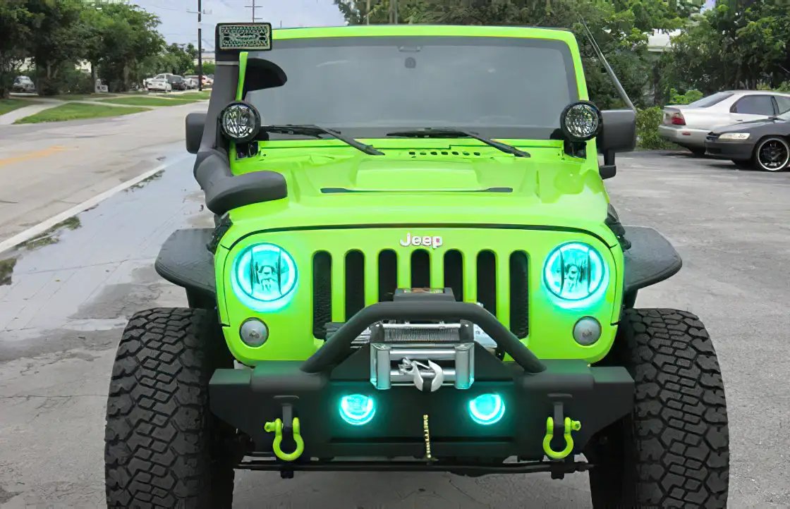 Oracle Lighting The kit includes a ColorSHIFT(tm) 2.0 controller. The halo kit uses an advanced LED chip which provides bright light output yet consumes less power. The kit mounts easily to your headlight housing with the provided 3M adhesive backing. by Oracle Lighting
