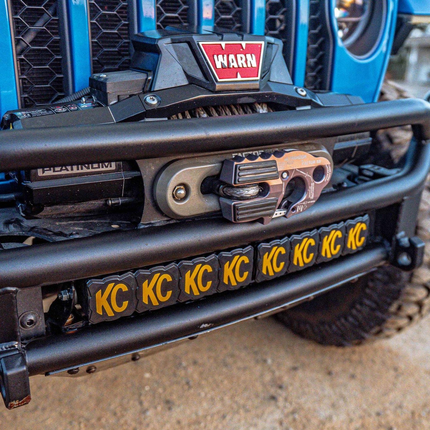 KC HiLiTES The KC FLEX ERA(R) LED Light Bar has a flexible design, combo/spot lenses included, high-output and amber backlight power modes, and KC's legendary quality.