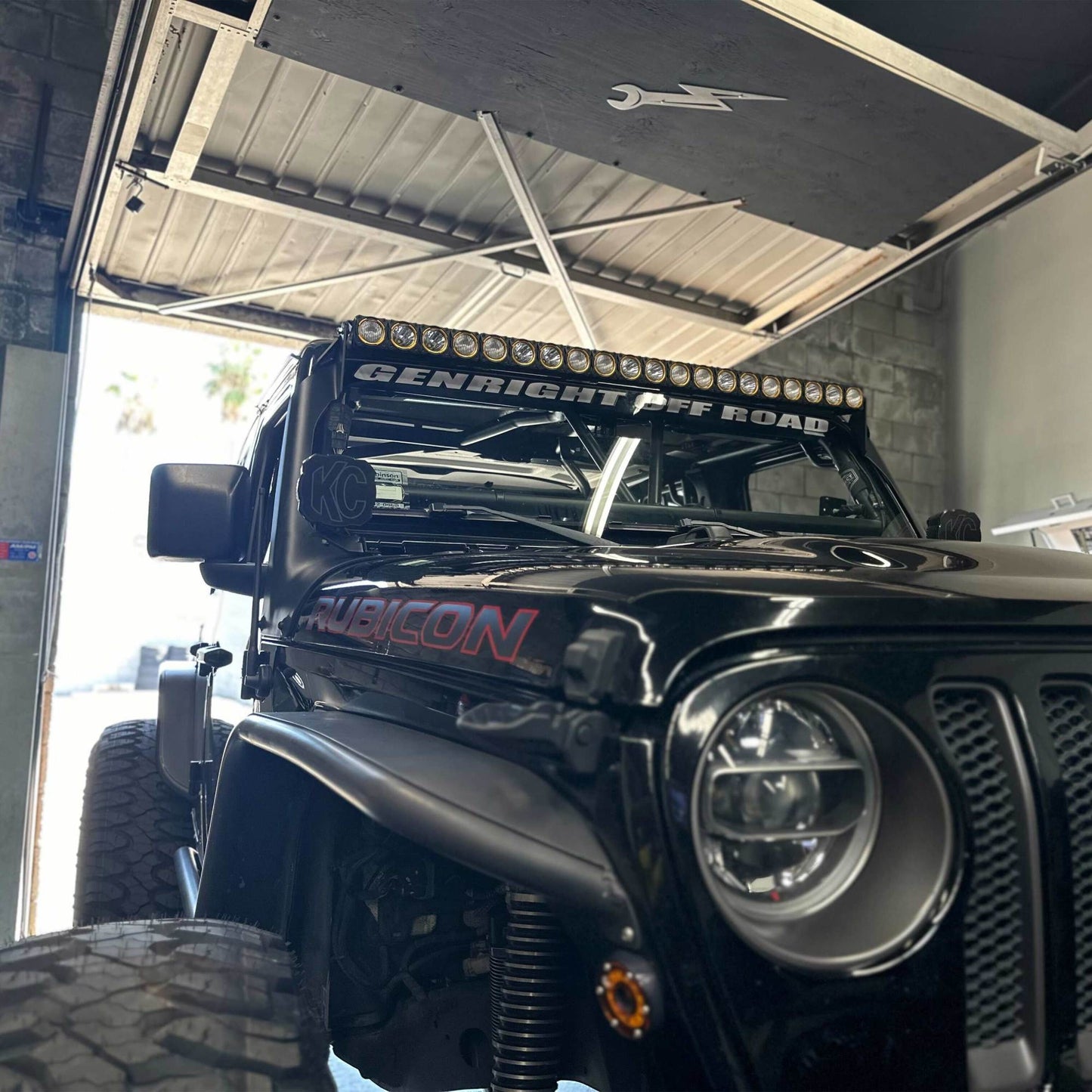 KC HiLiTES The KC FLEX ERA(R) LED Light Bar has a flexible design, combo/spot lenses included, high-output and amber backlight power modes, and KC's legendary quality.