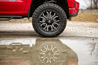 Llanta Rough Country Serie 93 | Una pieza | Negro Mecanizado | 20x10 | 6x5.5/6x135 | -18mm