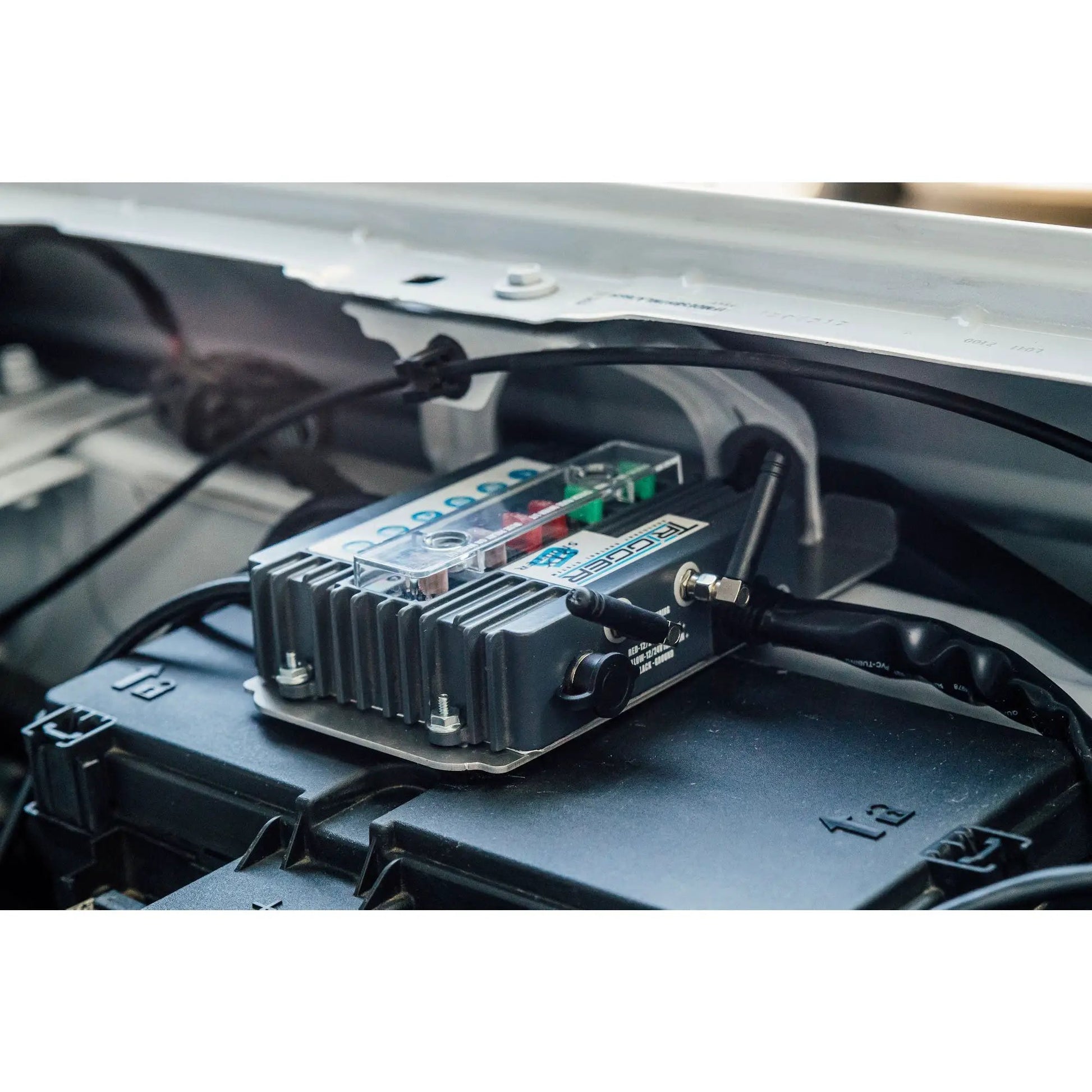Oracle Lighting TRIGGER 6 SHOOTER Controller Integration Kit – Ford Bronco (2021+) by Oracle Lighting