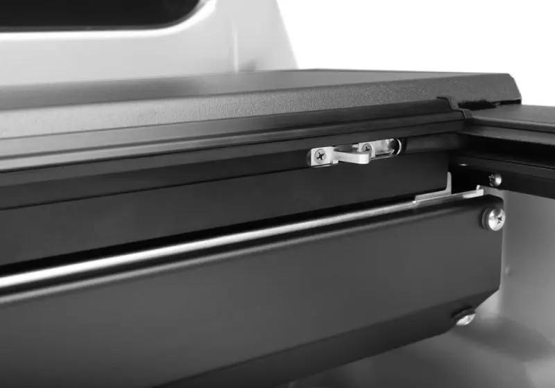 Roll-N-Lock RNL M-Series Tonneau Cover by Roll-N-Lock