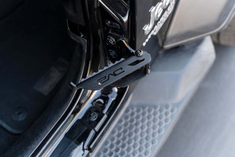 DV8 Offroad DVE Foot Pegs