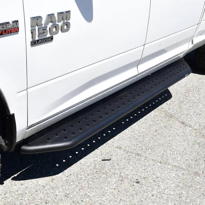 Westin WES Nerf Bars - Outlaw by Westin