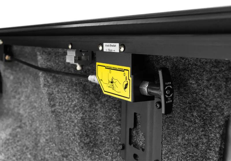 Roll-N-Lock RNL E-Series Tonneau Cover by Roll-N-Lock