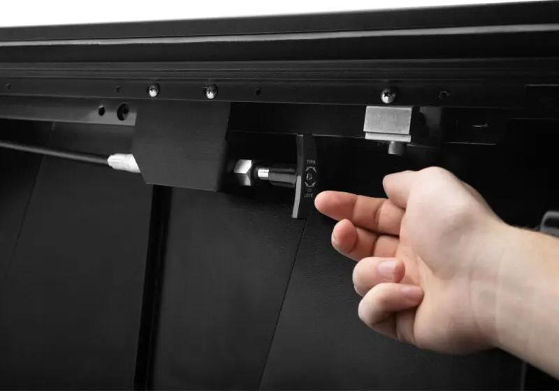 Roll-N-Lock RNL E-Series XT Tonneau Cover by Roll-N-Lock