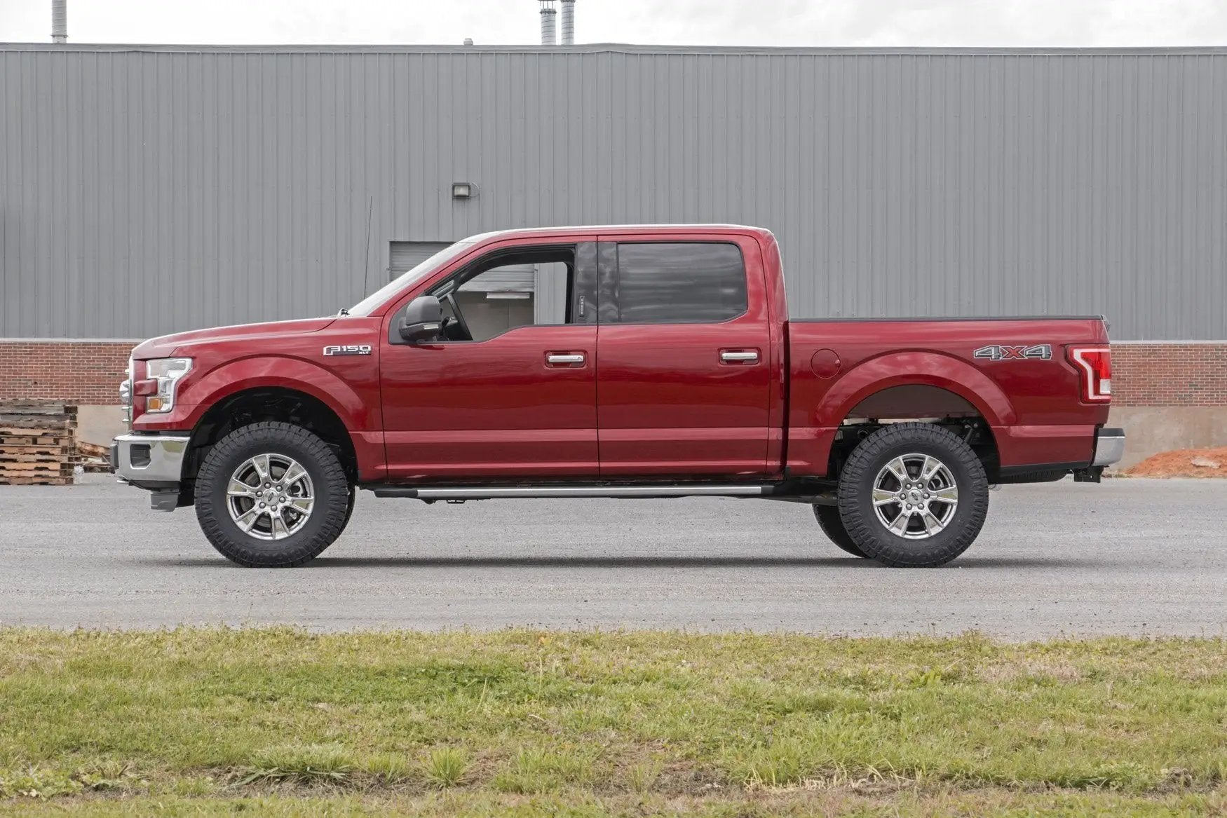 Rough Country 2 Inch Lift Kit | Vertex/V2 | Ford F-150 4WD (2014-2020) by Rough Country