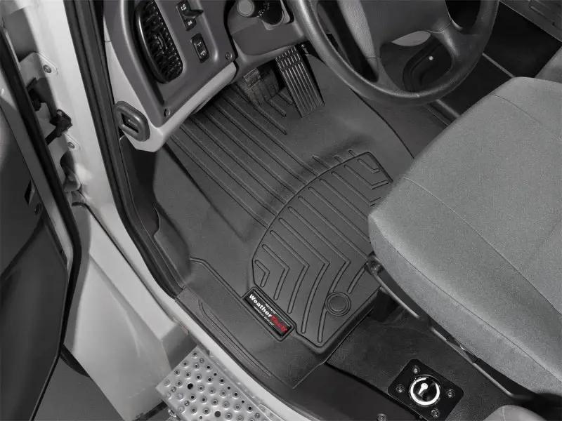 WeatherTech WT FloorLiner - Front - Blk