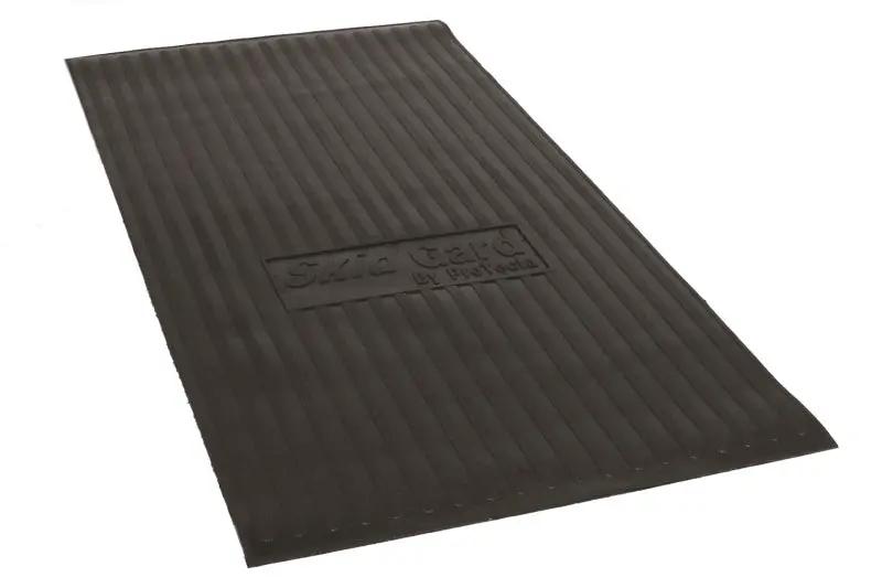 Dee Zee DZE Bed Mats by Dee Zee