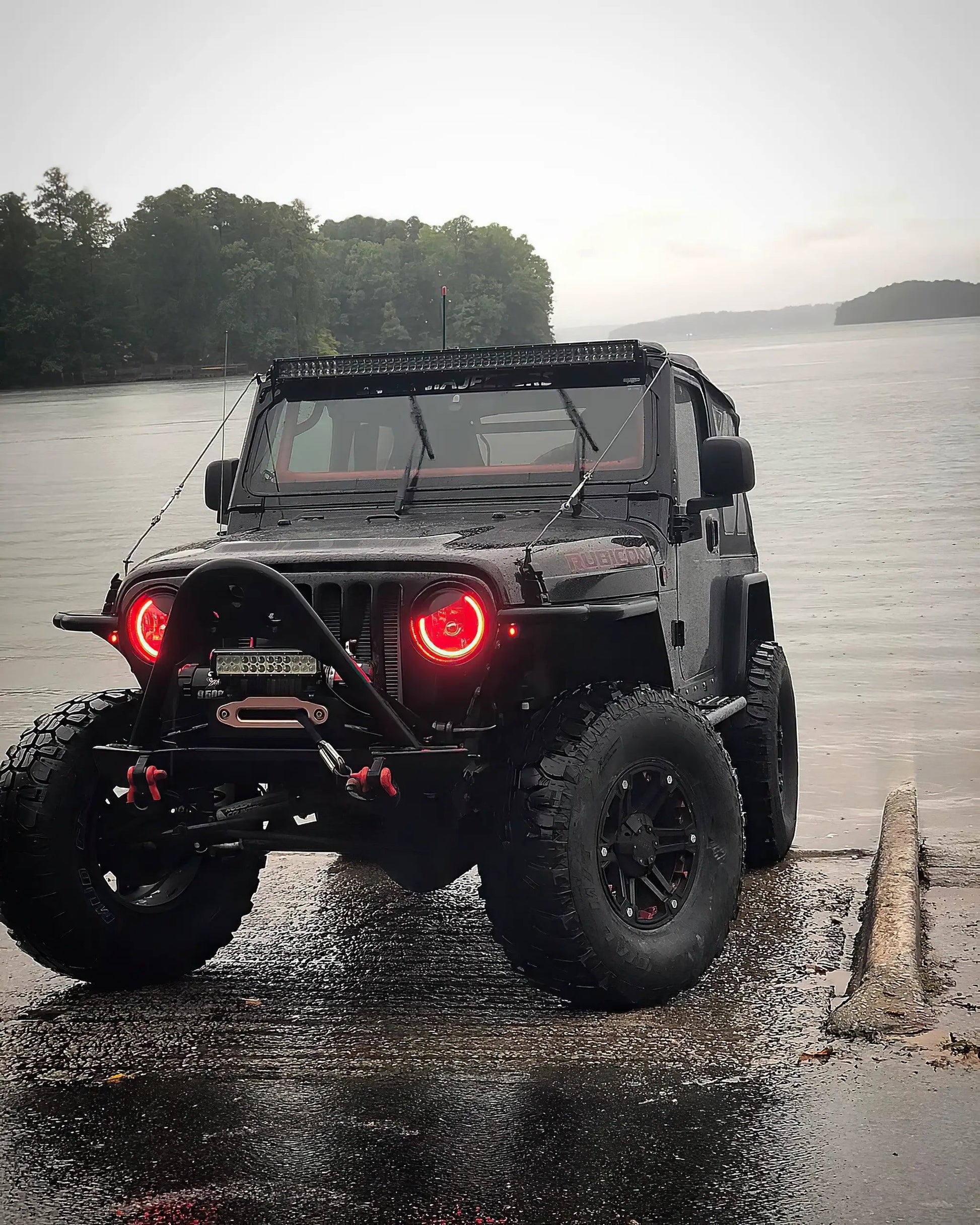 ORACLE Lighting 7" High Powered LED Headlights - Black Bezel - Dynamic ColorSHIFT by Oracle Lighting