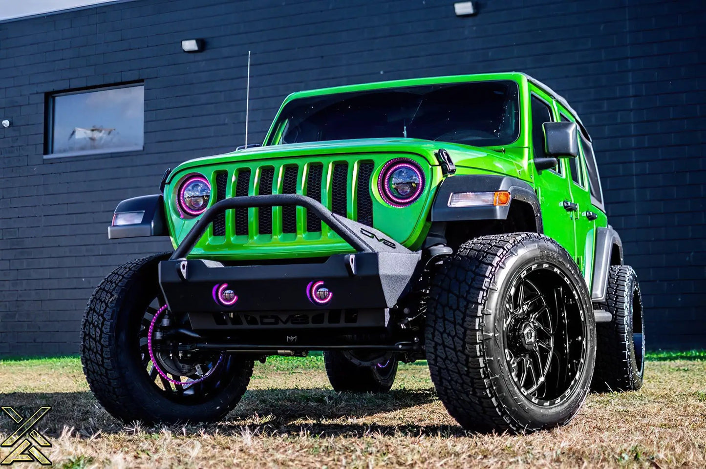 ORACLE Lighting 7" High Powered LED Headlights - Black Bezel - Dynamic ColorSHIFT by Oracle Lighting
