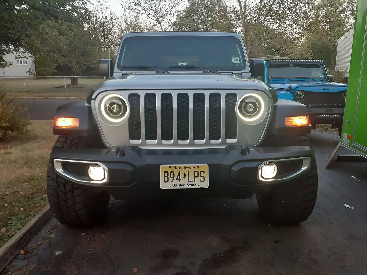 ORACLE Lighting Oculus Switchback Bi-LED Projector Headlights for Jeep Wrangler JL / Gladiator JT by Oracle Lighting