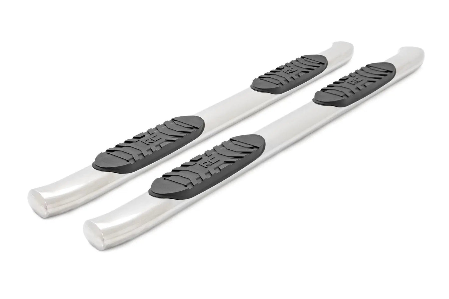 Rough Country Oval Nerf Steps | Stainless | Crew Cab | DEF Tank | Chevy/GMC 1500/2500HD/3500HD (07-19 & Classic) by Rough Country