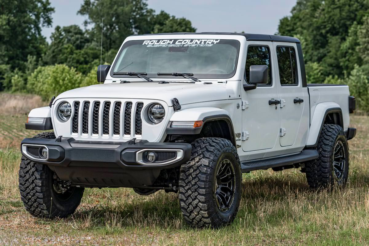 Rough Country 2.5 Inch Leveling Kits | Springs | M1R | Jeep Gladiator JT 4WD (2020-2023)
