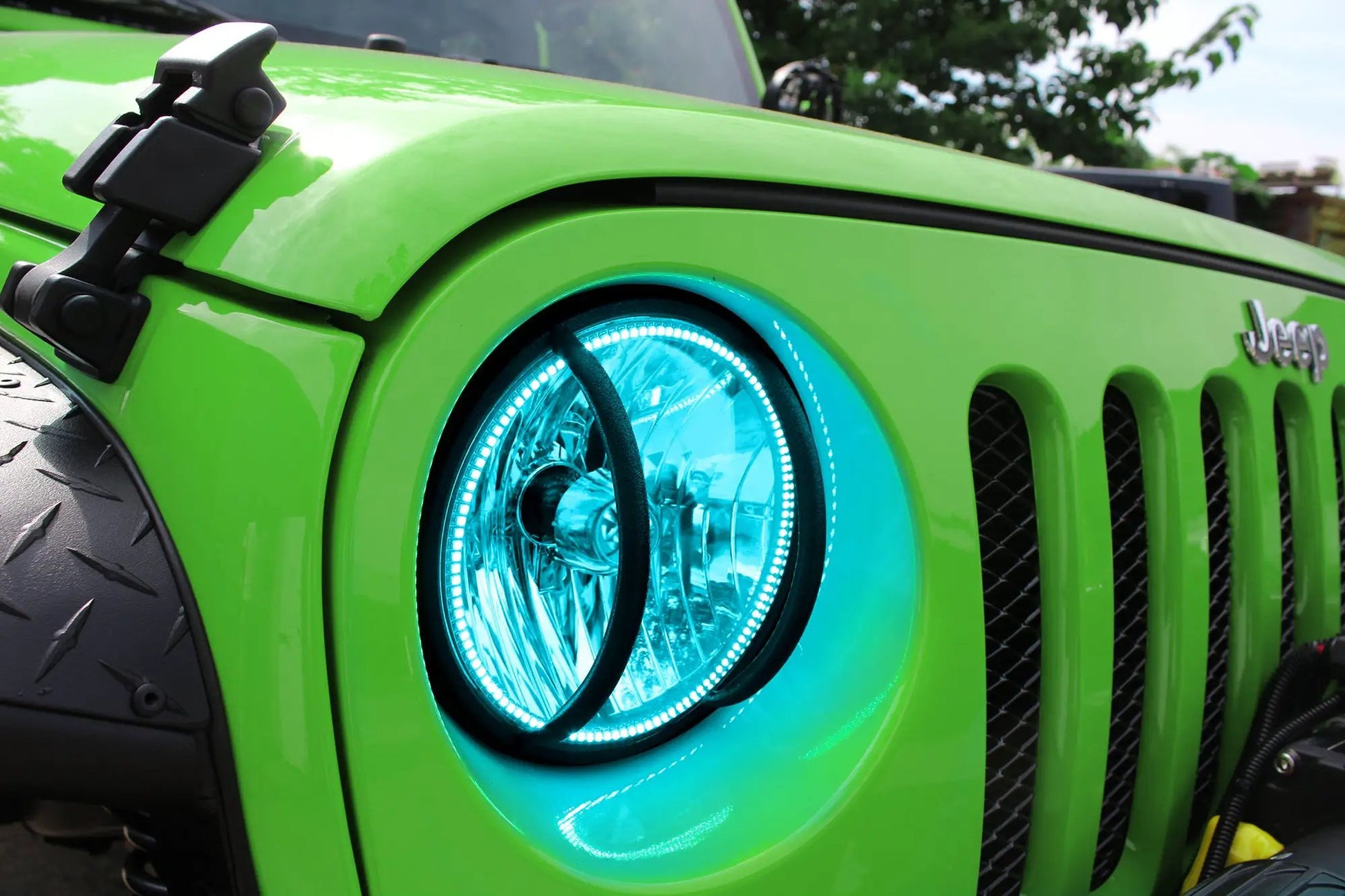 Oracle Lighting 2007-2016 Jeep Wrangler JK Pre-Assembled LED Halo Headlights by Oracle Lighting